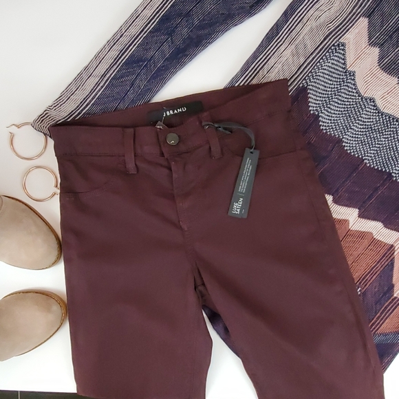 LAST CHANCE! CLOSET CLOSING! J Brand 485 Mid-Rise Skinny Luxe Sateen Pinot 24 - Picture 2 of 8